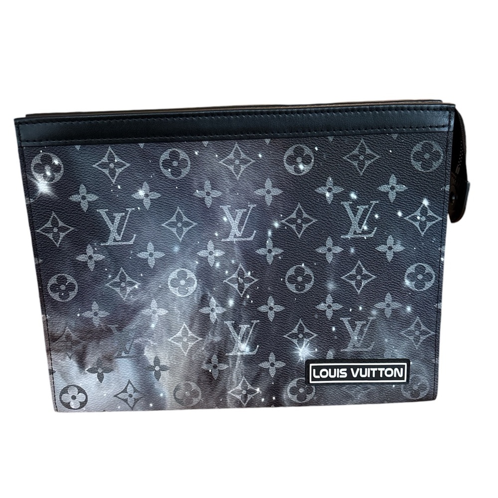 LOUIS VUITTON POCHETTE VOYAGE GALAXY MONOGRAM FULL INCLUSION - Picture 3 of 11